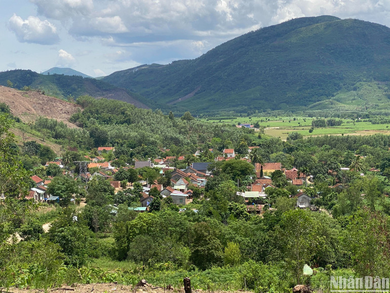Một góc làng Hội thôn Phú Giang, xã vùng cao Phú Mỡ