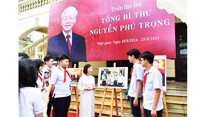 Tiết học ngoại khóa của lớp 9A9 Trường THCS Ngô Sĩ Liên (quận Hoàn Kiếm, Hà Nội).