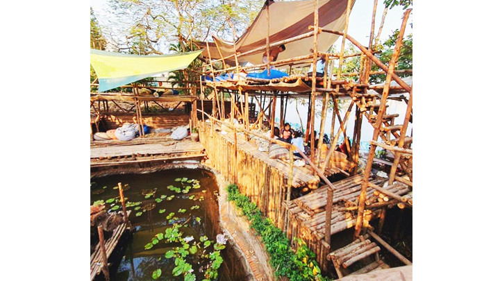 Một góc không gian xanh tại quán cafe Tree Ami Garden. Một góc không gian xanh tại quán cafe Tree Ami Garden.