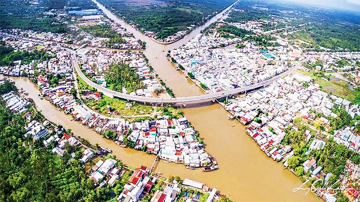 Hình ảnh thành phố Ngã Bảy.
