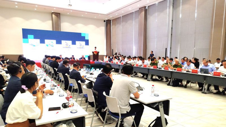 Hơn 100 doanh nghiệp Hàn Quốc hoạt động tại Bình Dương tham dự buổi gặp gỡ, đối thoại.