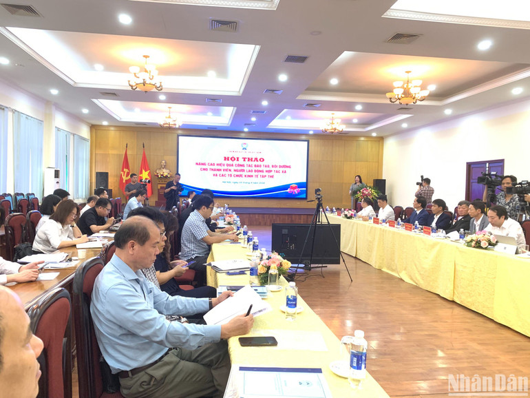 Hội thảo “Nâng cao hiệu quả công tác đào tạo, bồi dưỡng cho thành viên, người lao động HTX và các tổ chức kinh tế tập thể.