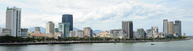 Một góc thành phố Đà Nẵng. Ảnh: SONG ANH