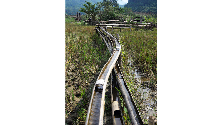 Hệ thống máng nước độc đáo xã Ban Công phục vụ sản xuất nông nghiệp.