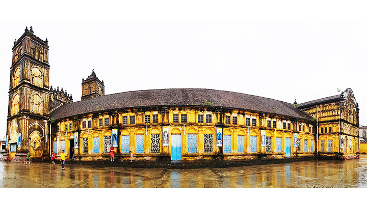 Nhà thờ Bùi Chu lúc chưa hạ giải.