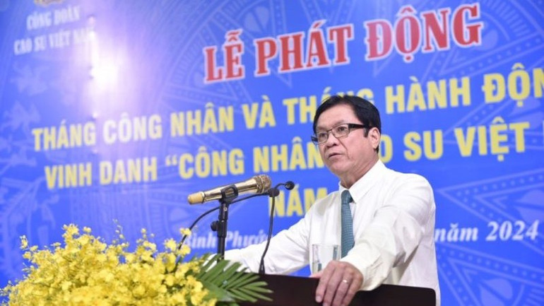 Ông Lê Thanh Hưng, Phó Bí thư Đảng ủy, Tổng Giám đốc Tập đoàn Công nghiệp Cao-su Việt Nam phát biểu tại buổi lễ.
