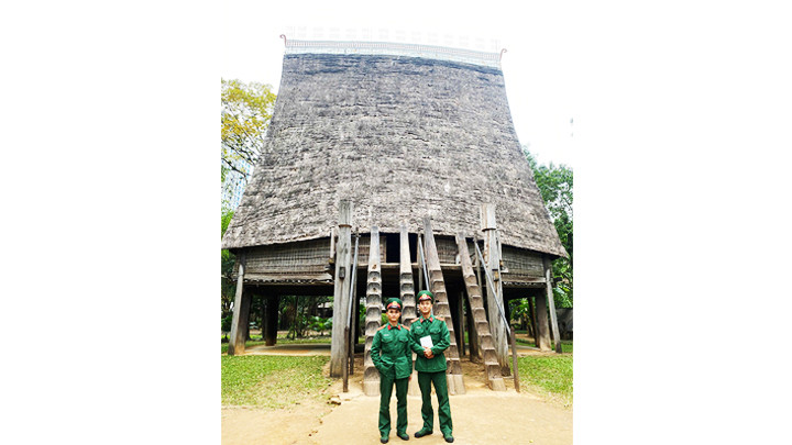 Đôi bạn Trần Việt Hoàng và Lâm Minh Thường.