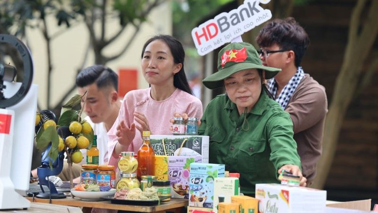 Khởi động chuyến xe OCOP từ tháng 4/2023 với mục tiêu mở rộng đầu ra cho đặc sản địa phương và nâng cao năng lực số cho các chủ thể OCOP.