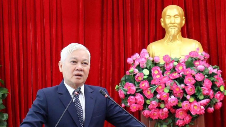 Đồng chí Nguyễn Văn Lợi, Ủy viên Trung ương Đảng, Bí thư Tỉnh ủy Bình Dương phát biểu ý kiến tại hội nghị.