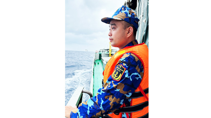 Trung úy Đoàn Thanh Liêm phải xa vợ sắp cưới Tết này.