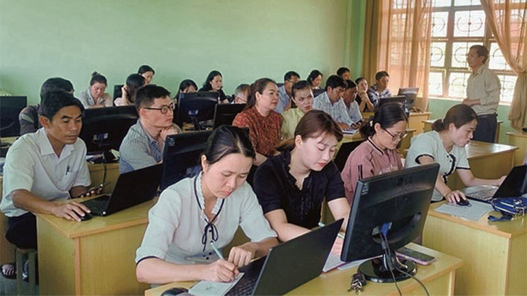 Huyện Kbang tập huấn ứng dụng công nghệ thông tin cho cán bộ, công chức, viên chức.