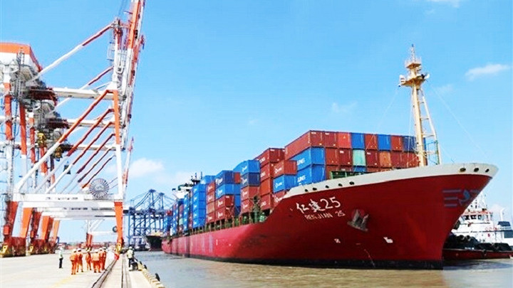 Cái Mép một trong những cảng biển hiện đại bậc nhất trong khu vực. Ảnh: THÀNH HÀ Cái Mép một trong những cảng biển hiện đại bậc nhất trong khu vực. Ảnh: THÀNH HÀ