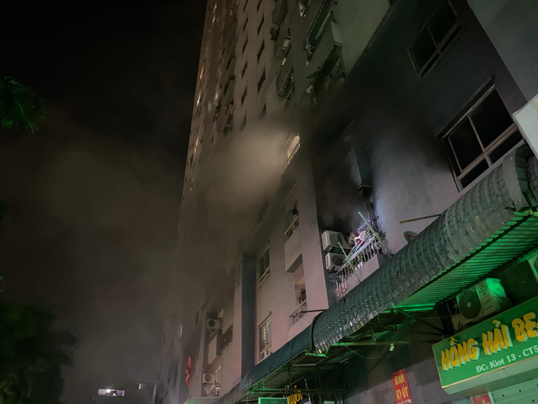 Hiện trường vụ cháy đêm 30/8.