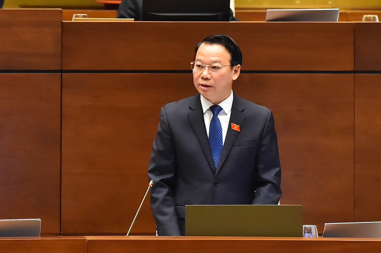 Bộ trưởng Tài nguyên và Môi trường Đỗ Đức Duy giải trình, làm rõ một số vấn đề đại biểu Quốc hội nêu.