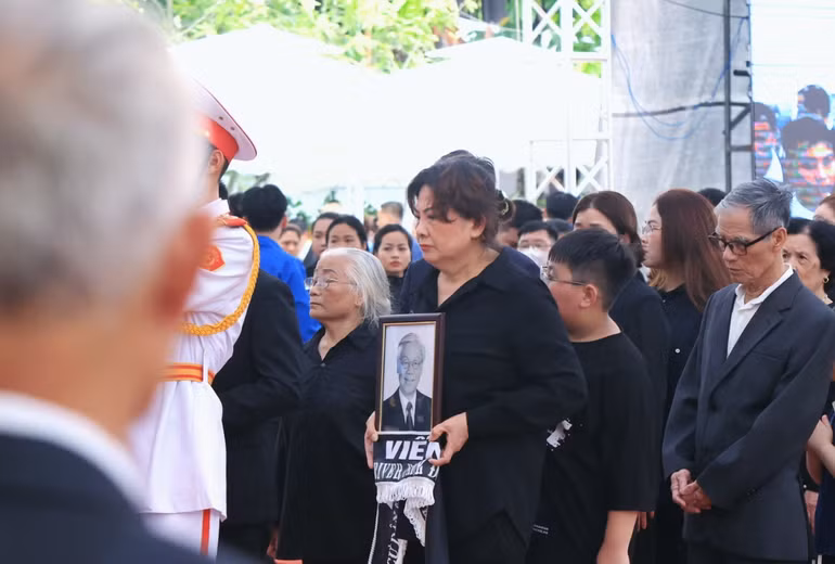 Tất cả đều bày tỏ lòng tiếc thương vô hạn với sự ra đi của Tổng Bí thư Nguyễn Phú Trọng.