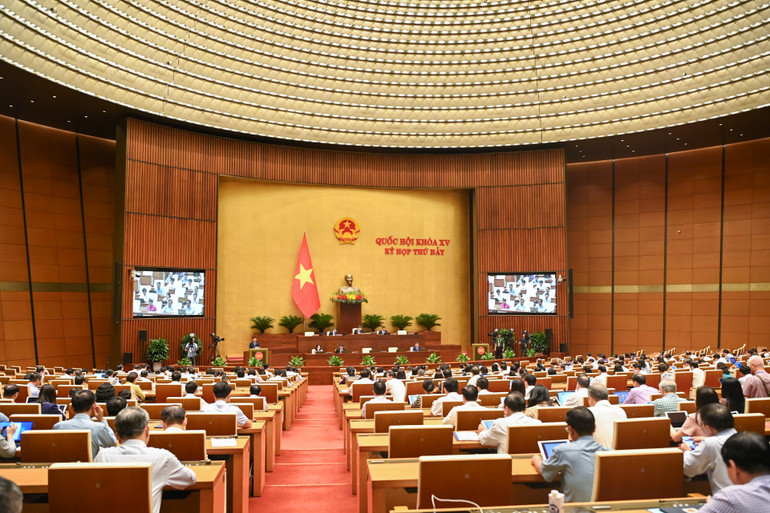 Quang cảnh phiên làm việc chiều 30/5. (ẢNH: DUY LINH)