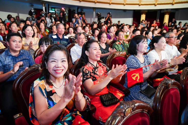 Khán giả tham dự chương trình Sao Độc lập năm 2024.