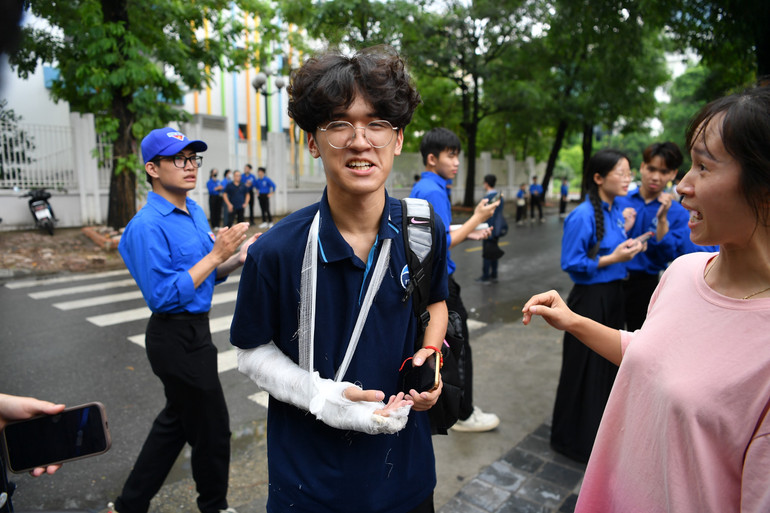 Anh Tuấn tự tin chia sẻ về quá trình... tập viết lại của mình 7 ngày trước khi kỳ thi quan trọng diễn ra.