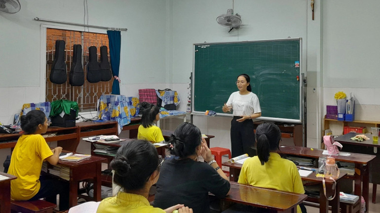 Dù khó khăn, nhưng K. vẫn mơ được đứng trên bục giảng, truyền lại kiến thức cho những người không may mắn...