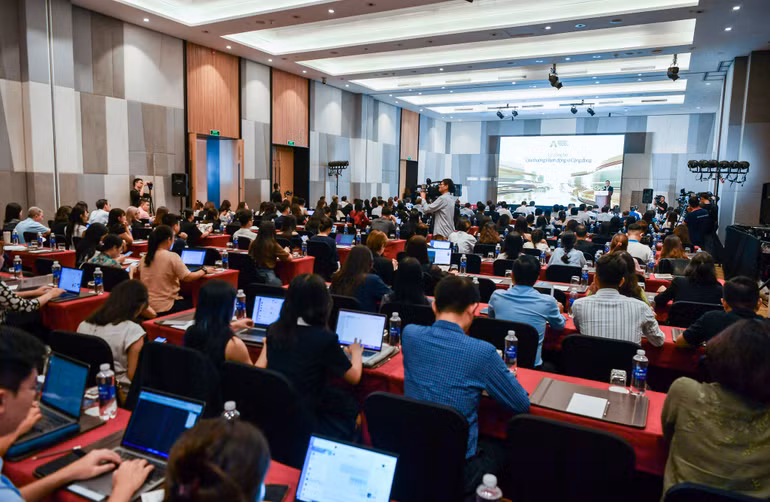 Quang cảnh lễ công bố Giải thưởng Hành động vì cộng đồng Human Act Prize 2024. Quang cảnh lễ công bố Giải thưởng Hành động vì cộng đồng Human Act Prize 2024.