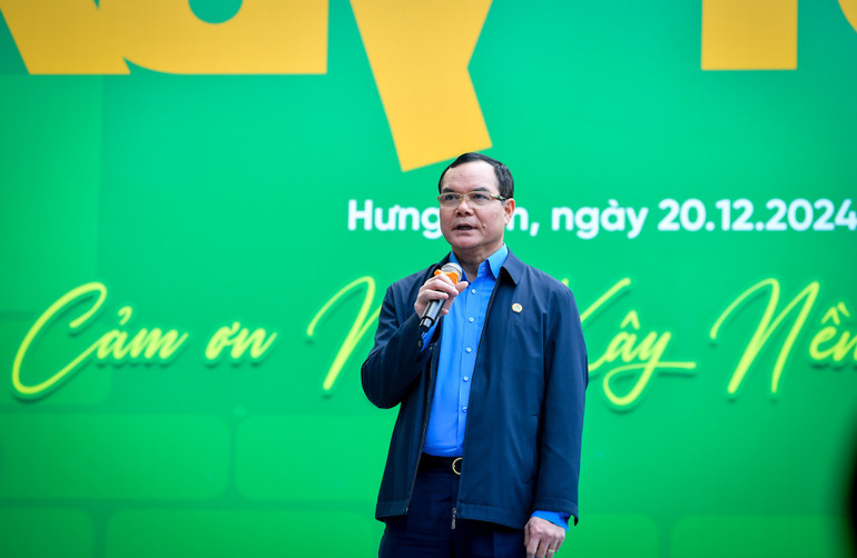 Đồng chí Nguyễn Đình Khang phát biểu tại sự kiện.