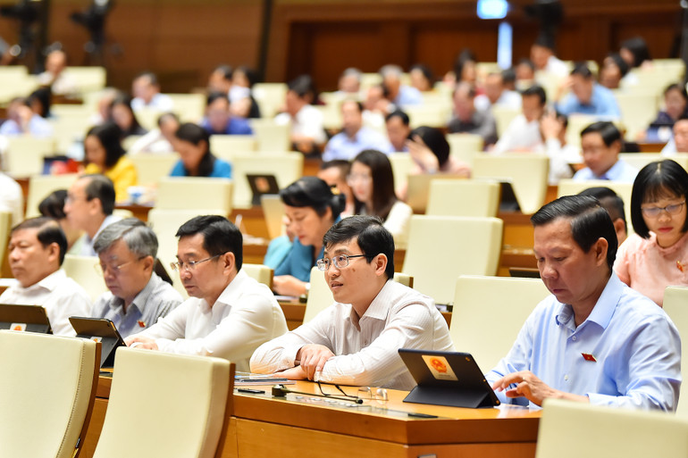 Quang cảnh phiên họp buổi chiều ngày 21/5. (Ảnh: THỦY NGUYÊN)