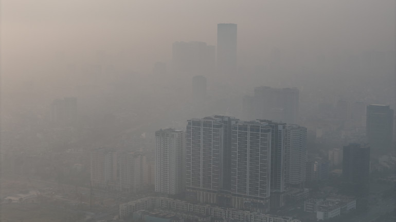 Hà Nội bước vào mùa ô nhiễm không khí. Ảnh chụp sáng 9/10 tại Hà Nội.