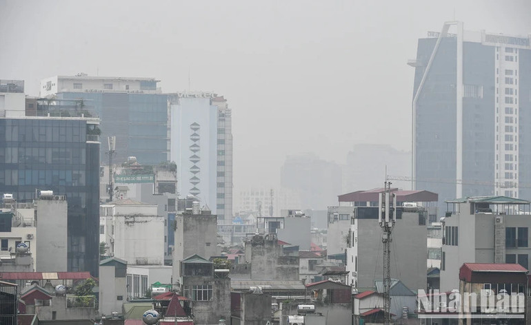Tình trạng ô nhiễm không khí nghiêm trọng tháng 10/2024 tại Hà Nội.