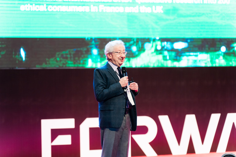 Ông Stephen Kreppel - CEO của The Nation Consultancy cho rằng, thị trường “tiêu thụ xanh” đang mở ra cơ hội to lớn cho Việt Nam.