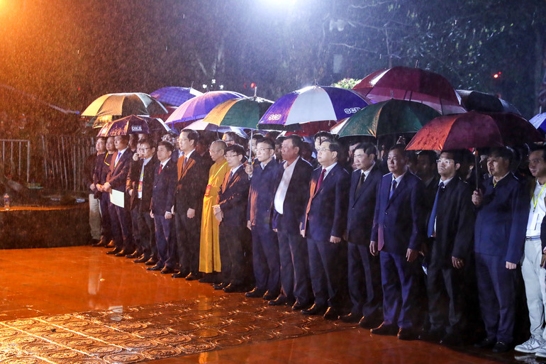 Các đại biểu tham dự Lễ khai ấn đền Trần Xuân Giáp Thìn 2024.