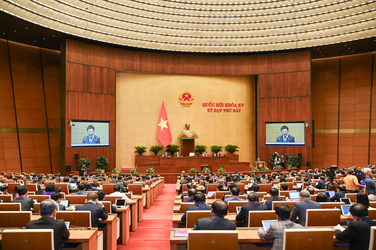 Các đại biểu tham dự phiên họp chiều 20/5. (Ảnh: LINH KHOA) Các đại biểu tham dự phiên họp chiều 20/5. (Ảnh: LINH KHOA)