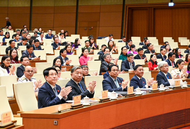 Các đồng chí lãnh đạo Đảng, Nhà nước và đại biểu dự phiên bế mạc. Ảnh: DUY LINH Các đồng chí lãnh đạo Đảng, Nhà nước và đại biểu dự phiên bế mạc. Ảnh: DUY LINH