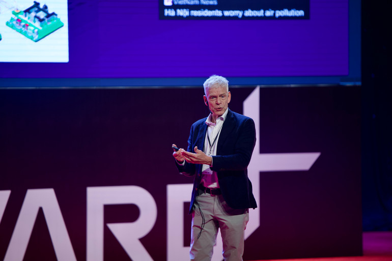 GS Laurent El Ghaoui - Hiệu phó phụ trách Nghiên cứu và Đổi mới sáng tạo, VinUni