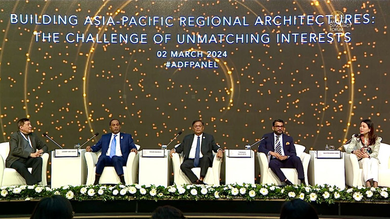 Thứ trưởng Ngoại giao phát biểu tại Diễn đàn ADF.