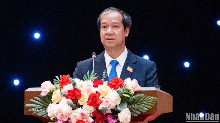 Bộ trưởng Giáo dục và Đào tạo Nguyễn Kim Sơn phát biểu tại cuộc gặp mặt. (Ảnh: DUY LINH)