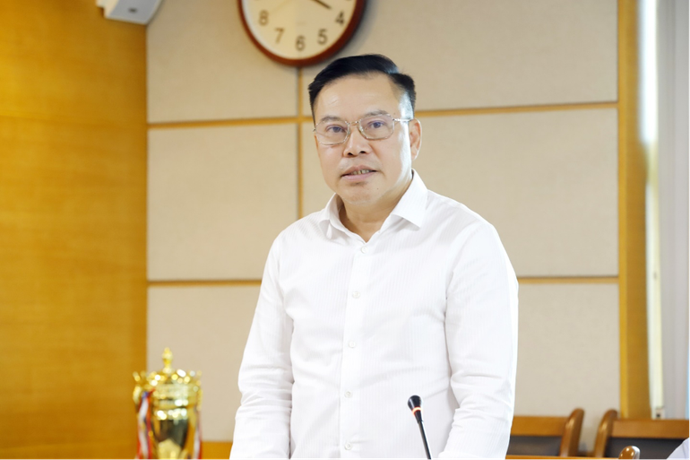 Nhà báo Lưu Quang Định, Tổng Biên tập Báo Nông thôn Ngày nay/điện tử Dân Việt, Trưởng Ban Tổ chức Giải.