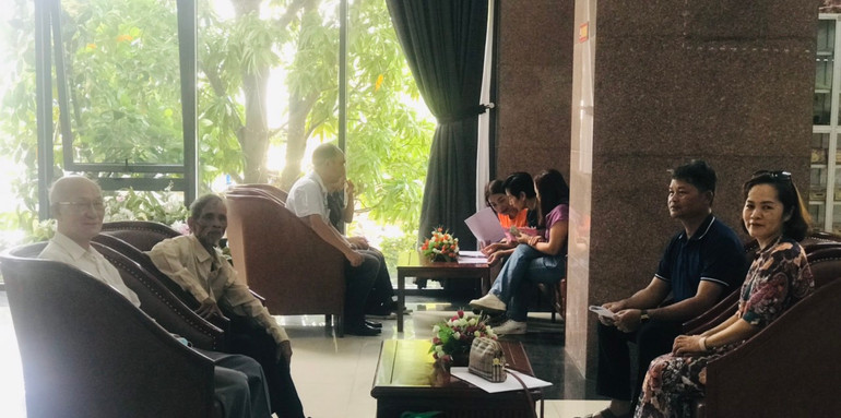 Gặp gỡ các cán bộ đi B nhân dịp Hội nghị biểu dương người có công với cách mạng tiêu biểu toàn quốc năm 2023 Gặp gỡ các cán bộ đi B nhân dịp Hội nghị biểu dương người có công với cách mạng tiêu biểu toàn quốc năm 2023