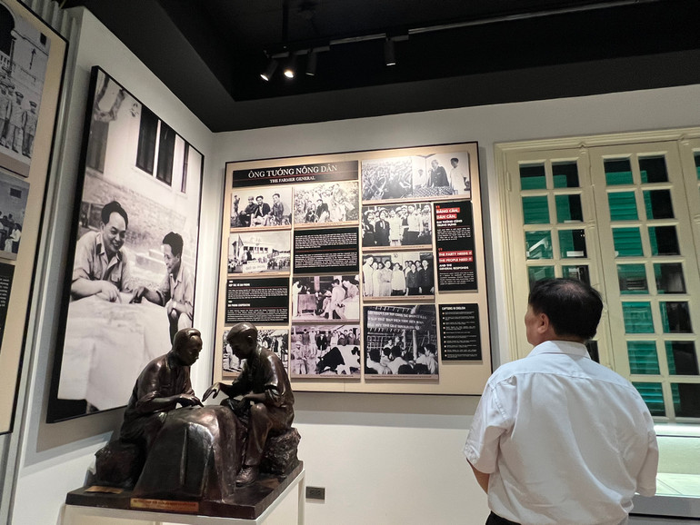 Một góc trưng bày tại Bảo tàng Đại tướng Nguyễn Chí Thanh. (ẢNH: TRUNG HIẾU) Một góc trưng bày tại Bảo tàng Đại tướng Nguyễn Chí Thanh. (ẢNH: TRUNG HIẾU)