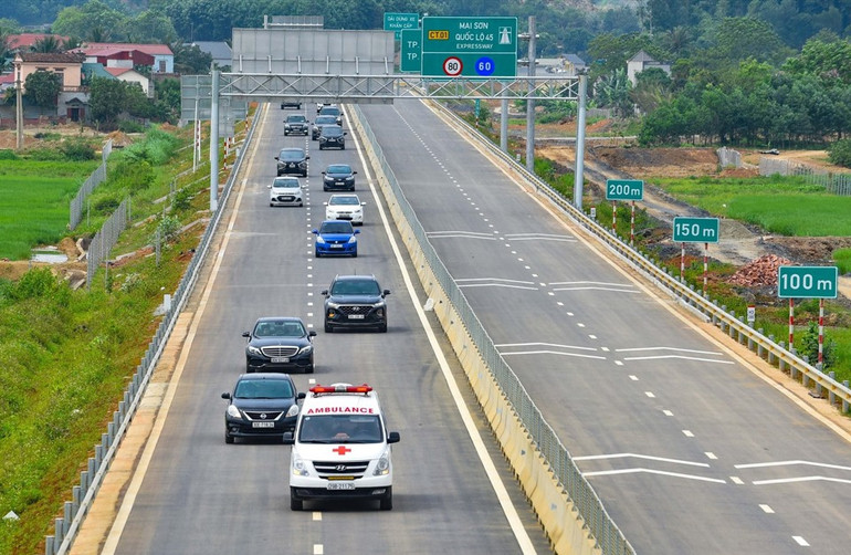 Quá trình thực hiện dự án đã để lại nhiều bài học kinh nghiệm sâu sắc.