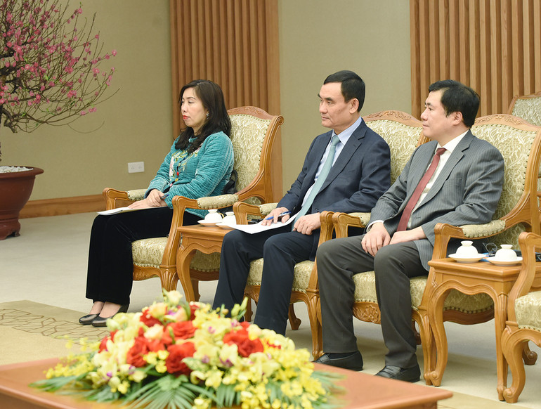 Đại diện lãnh đạo các bộ ban ngành của Chính phủ Việt Nam tham dự buổi tiếp.