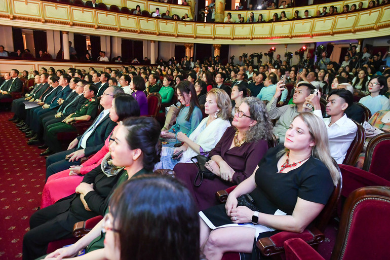 Quang cảnh lễ trao giải. (Ảnh: Thành Đạt) Quang cảnh lễ trao giải. (Ảnh: Thành Đạt)