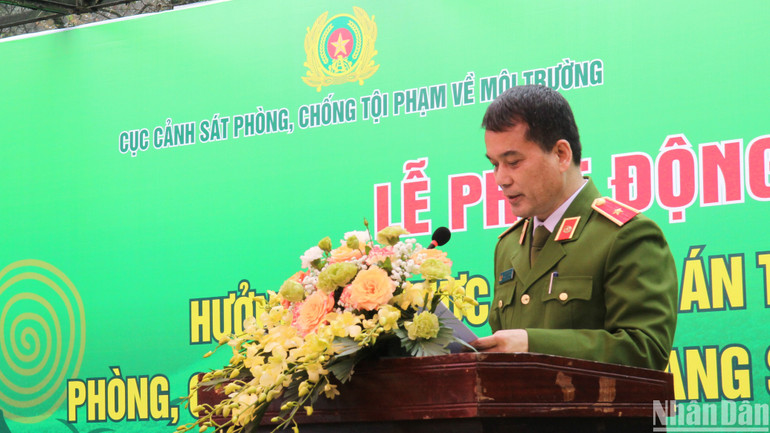 Thiếu tướng Hà Xuân Duy - Phó Cục trưởng Cục cảnh sát Phòng, chống tội phạm về môi trường phát biểu tại lễ phát động. Thiếu tướng Hà Xuân Duy - Phó Cục trưởng Cục cảnh sát Phòng, chống tội phạm về môi trường phát biểu tại lễ phát động.