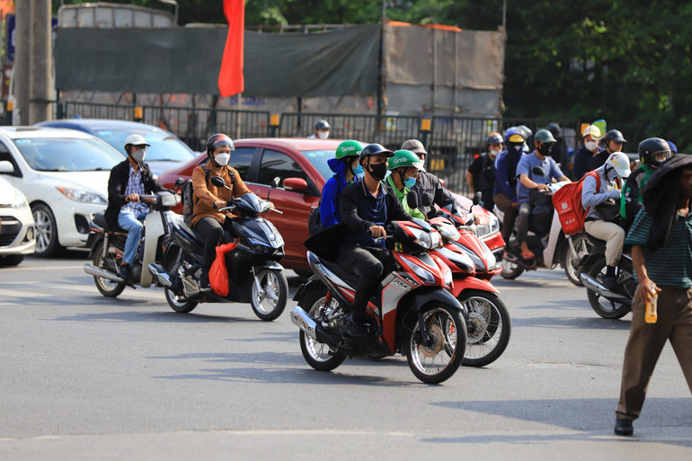 Giao thông Hà Nội thông thoáng chiều ngày cuối cùng của kỳ nghỉ lễ.