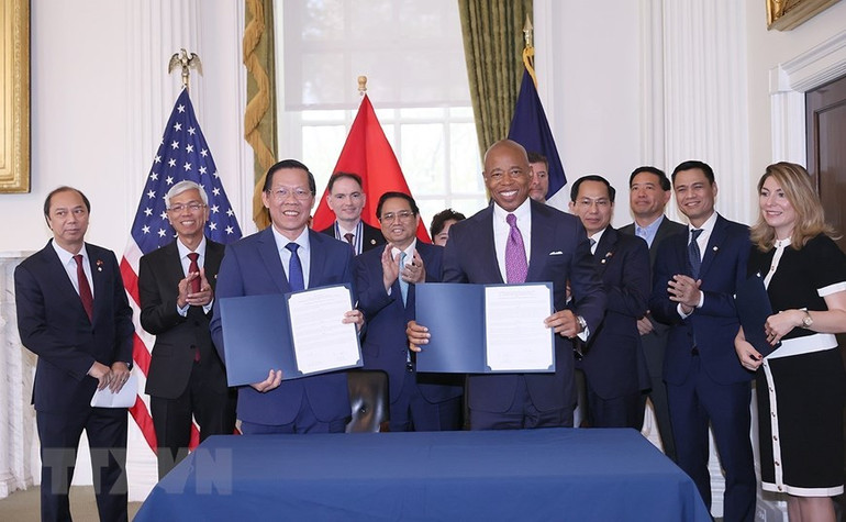 [Ảnh] Thủ tướng Phạm Minh Chính gặp Thị trưởng New York Eric Adams ảnh 6