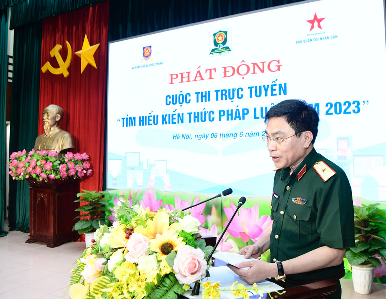 Thiếu tướng Hàn Mạnh Thắng phát biểu tại lễ phát động.