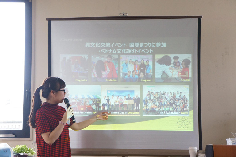 Đại diện dự án giới thiệu về các hoạt động của Betoaji.