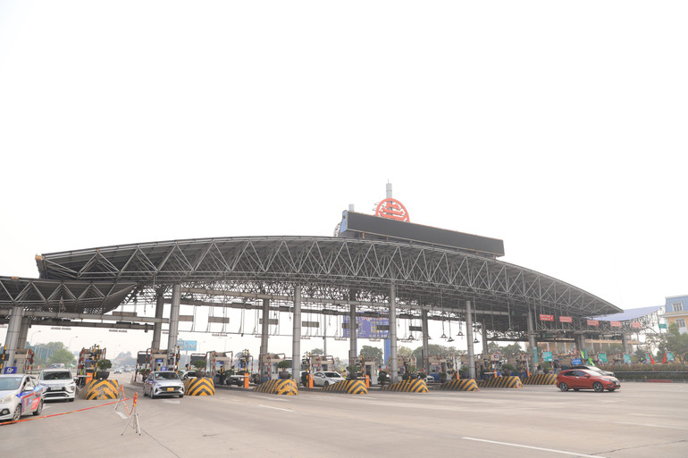 Khu vực trạm thu phí Pháp Vân-Cầu Giẽ khá thoáng đãng vào chiều 26/1.