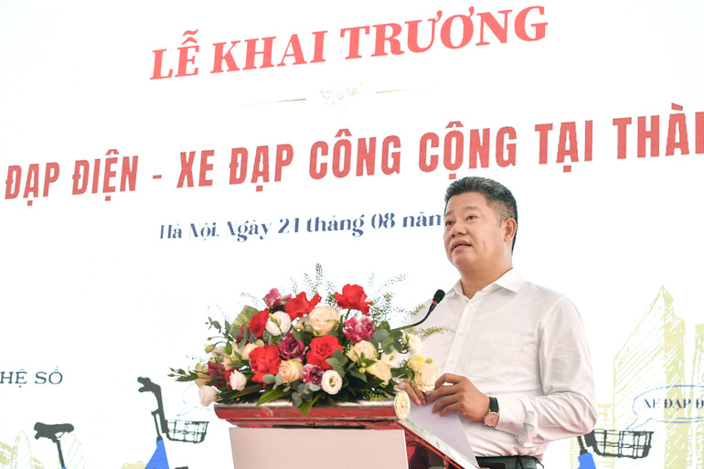 Ông Nguyễn Mạnh Quyền, Phó Chủ tịch Ủy ban nhân dân thành phố Hà Nội phát biểu tại lễ khai trương. (Ảnh: Thành Đạt)