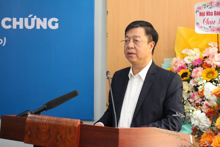 PGS. TS Vũ Trọng Lâm, Giám đốc, Tổng Biên tập Nhà xuất bản Chính trị quốc gia Sự thật phát biểu tại sự kiện. PGS. TS Vũ Trọng Lâm, Giám đốc, Tổng Biên tập Nhà xuất bản Chính trị quốc gia Sự thật phát biểu tại sự kiện.