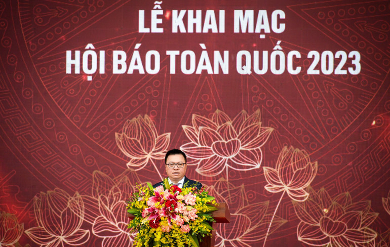 Tổng Biên tập Báo Nhân Dân, Chủ tịch Hội Nhà báo Việt Nam Lê Quốc Minh phát biểu khai mạc Hội Báo toàn quốc 2023.